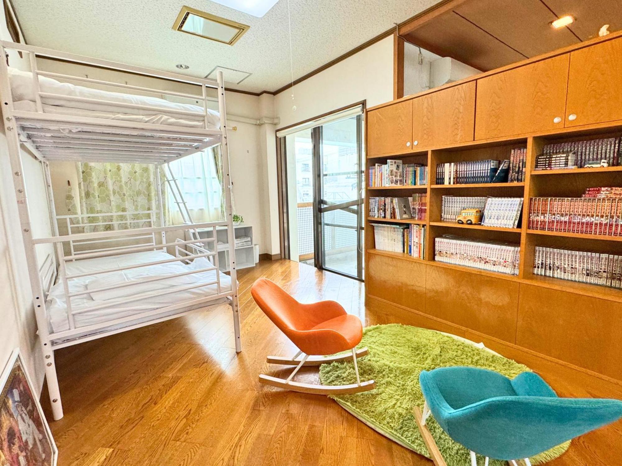 石垣島グループの宿 2216 にじいろ ユーグレナモール内 Ishigaki  Exterior photo